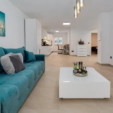 Apartment Sogi *