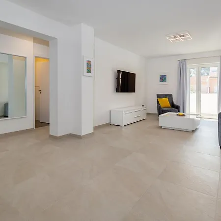 Sogi * Биоград-на-Мору