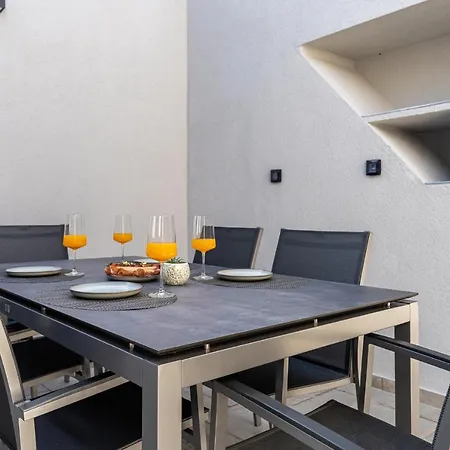 Sogi Apartment