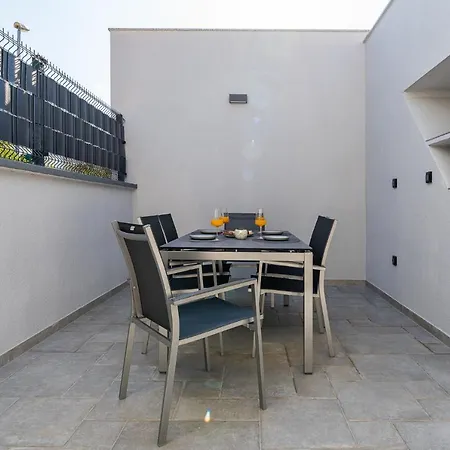 Apartment Sogi Weißenburg